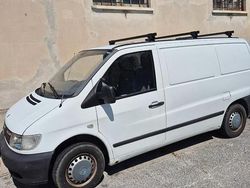 Bianco Usata 2002 Mercedes Vito Furgone | 1200 €