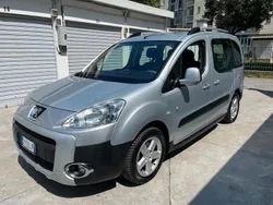 Argento Usata 2011 Peugeot Partner Tepee Outdoor Monovolume | 6500 € (Cara)