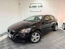 Nero Usata 2018 Volvo V40 Kinetic Tre volumi | 11.490 € (Buon prezzo)