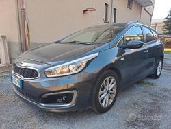 Grigio Usata 2016 Kia Ceed Due volumi | 9900 € (Cara)