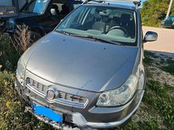 Usata 2010 Fiat Sedici SUV | 700 € (Super prezzo)