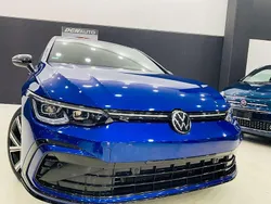 Blu/azzurro Usata 2023 VW Golf VIII R-line Tre volumi | 26.999 € (Ottimo prezzo)