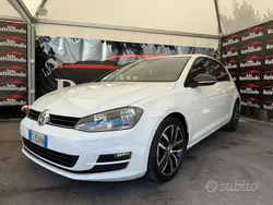 Bianco Usata 2013 VW Golf VII Highline Tre volumi | 7900 € (Ottimo prezzo)