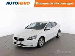 Bianco Usata 2016 Volvo V40 Kinetic Station wagon | 10.899 € (Buon prezzo)