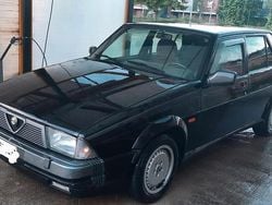 Nero Usata 1988 Alfa Romeo 75 Tre volumi | 999 €