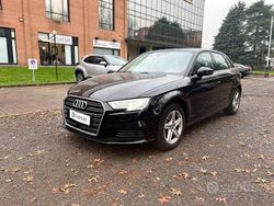 Nero Usata 2018 Audi A3 Business Tre volumi | 11.990 € (Buon prezzo)