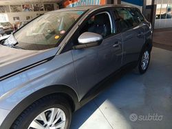 Grigio Usata 2019 Peugeot 3008 SUV | 14.700 € (Buon prezzo)