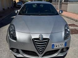 Grigio Usata 2014 Alfa Romeo Giulietta Distinctive Tre volumi | 4500 € (Super prezzo)