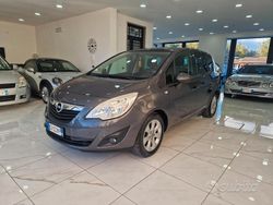 Grigio Usata 2010 Opel Meriva Cosmo Monovolume | 4900 € (Buon prezzo)