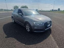 Grigio Usata 2018 Audi A3 Tre volumi | 13.900 € (Super prezzo)