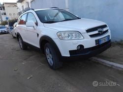 Bianco Usata 2009 Chevrolet Captiva SUV | 4500 € (Buon prezzo)