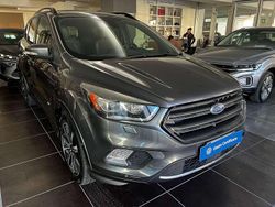 Grigio Usata 2017 Ford Kuga ST-Line SUV | 14.900 € (Cara)