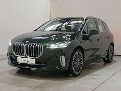 Verde Usata 2024 BMW 218 Active Tourer Luxury Line Monovolume | 28.900 € (Ottimo prezzo)