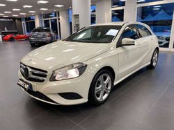 Bianco Usata 2014 Mercedes A200 Sport Tre volumi | 11.000 € (Cara)