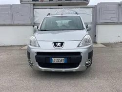 Grigio Usata 2010 Peugeot Partner Monovolume | 5800 € (Buon prezzo)