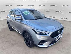 Grigio Nuova 2025 MG ZS Luxury Tre volumi | 19.890 € (Buon prezzo)