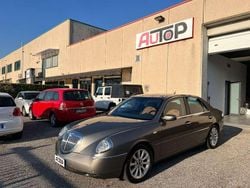 Grigio Usata 2007 Lancia Thesis Tre volumi | 9900 € (Cara)