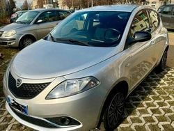 Grigio Usata 2020 Lancia Ypsilon Gold Due volumi | 9900 € (Buon prezzo)
