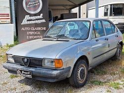 Argento Usata 1980 Alfa Romeo Alfasud Tre volumi | 700 €