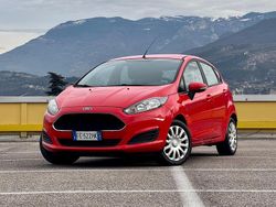 Rosso Usata 2016 Ford Fiesta Tre volumi | 6900 € (Ottimo prezzo)