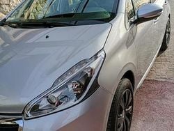 Grigio Usata 2018 Peugeot 2008 SUV | 8000 € (Super prezzo)