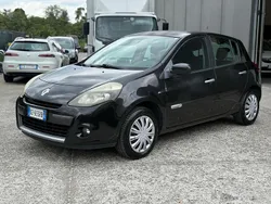 Other Usata 2009 Renault Clio II Rip Curl Tre volumi | 3200 € (Buon prezzo)