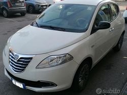 Bianco Usata 2012 Lancia Ypsilon Gold Due volumi | 4000 € (Ottimo prezzo)