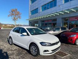 Bianco Usata 2021 VW Polo Tre volumi | 13.800 € (Buon prezzo)