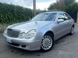 Usata 2002 Mercedes 240 Elegance Tre volumi | 6900 €