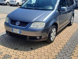 Grigio Usata 2005 VW Touran Monovolume | 2500 € (Cara)