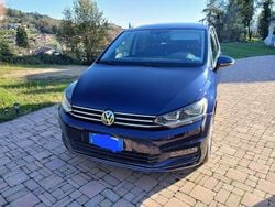 Usata 2018 VW Touran Highline Monovolume | 19.400 € (Buon prezzo)