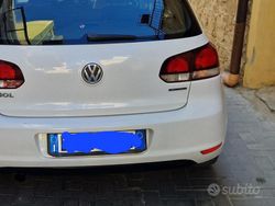 Bianco Usata 2012 VW Golf VI Tre volumi | 7000 € (Buon prezzo)