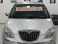 Grigio Usata 2011 Lancia Musa Monovolume | 3200 € (Buon prezzo)