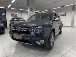 Grigio Usata 2015 Dacia Duster Lauréate SUV | 8790 € (Buon prezzo)