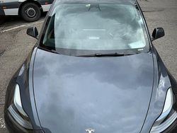 Grigio Usata 2023 Tesla Model 3 Tre volumi | 27.500 €