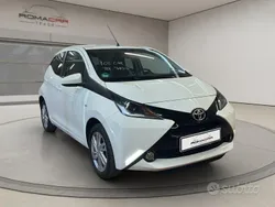 Bianco Usata 2018 Toyota Aygo Business Edition Due volumi | 8480 € (Ottimo prezzo)