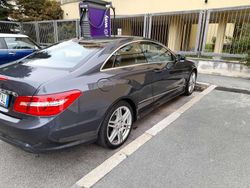 Blu/azzurro Usata 2010 Mercedes E250 Avantgarde Tre volumi | 12.500 € (Cara)