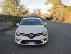 Beige Usata 2016 Renault Clio IV Intens Tre volumi | 8600 € (Buon prezzo)