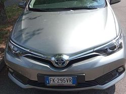 Usata 2017 Toyota Auris Hybrid Station wagon | 9500 € (Buon prezzo)