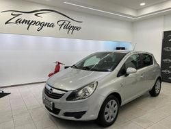 Argento Usata 2010 Opel Corsa Cosmo Tre volumi | 3999 € (Buon prezzo)