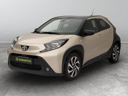 Ginger beige black Usata 2023 Toyota Aygo X Trend SUV | 14.790 € (Buon prezzo)
