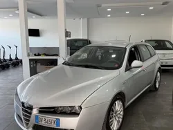 Grigio Usata 2009 Alfa Romeo 159 Progression Station wagon | 2499 € (Buon prezzo)