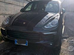 Usata 2015 Porsche Cayenne SUV | 35.000 € (Molto cara)