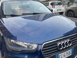 Usata 2010 Audi A1 Attraction Tre volumi | 4900 € (Super prezzo)