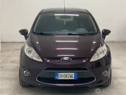 Marrone Usata 2011 Ford Fiesta Titanium Due volumi | 4900 € (Buon prezzo)