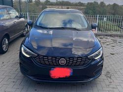 Blu/azzurro Usata 2020 Fiat Tipo Lounge Tre volumi | 9900 € (Ottimo prezzo)
