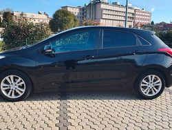 Nero Usata 2012 Hyundai i30 Comfort Tre volumi | 3950 € (Buon prezzo)