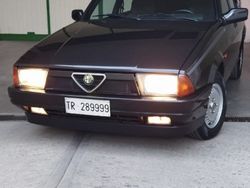 Nero Usata 1992 Alfa Romeo 75 Tre volumi | 9800 €