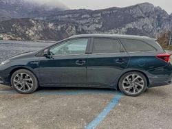 Usata 2015 Toyota Auris Touring Sports Lounge Station wagon | 9600 € (Buon prezzo)