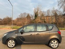 Grigio Usata 2015 Opel Meriva Monovolume | 3500 € (Ottimo prezzo)